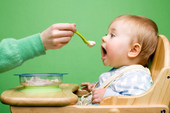meo cho tre bieng an 9 mẹo chống biếng ăn ở trẻ em