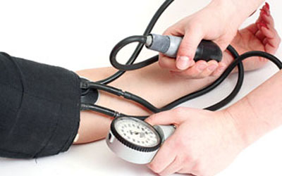  Cách phát hiện sớm dấu hiệu cơn tăng huyết áp